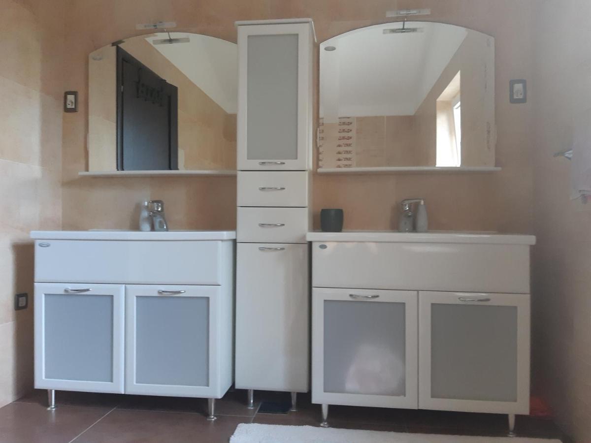 Apartments in Villa Azra Fiume Esterno foto