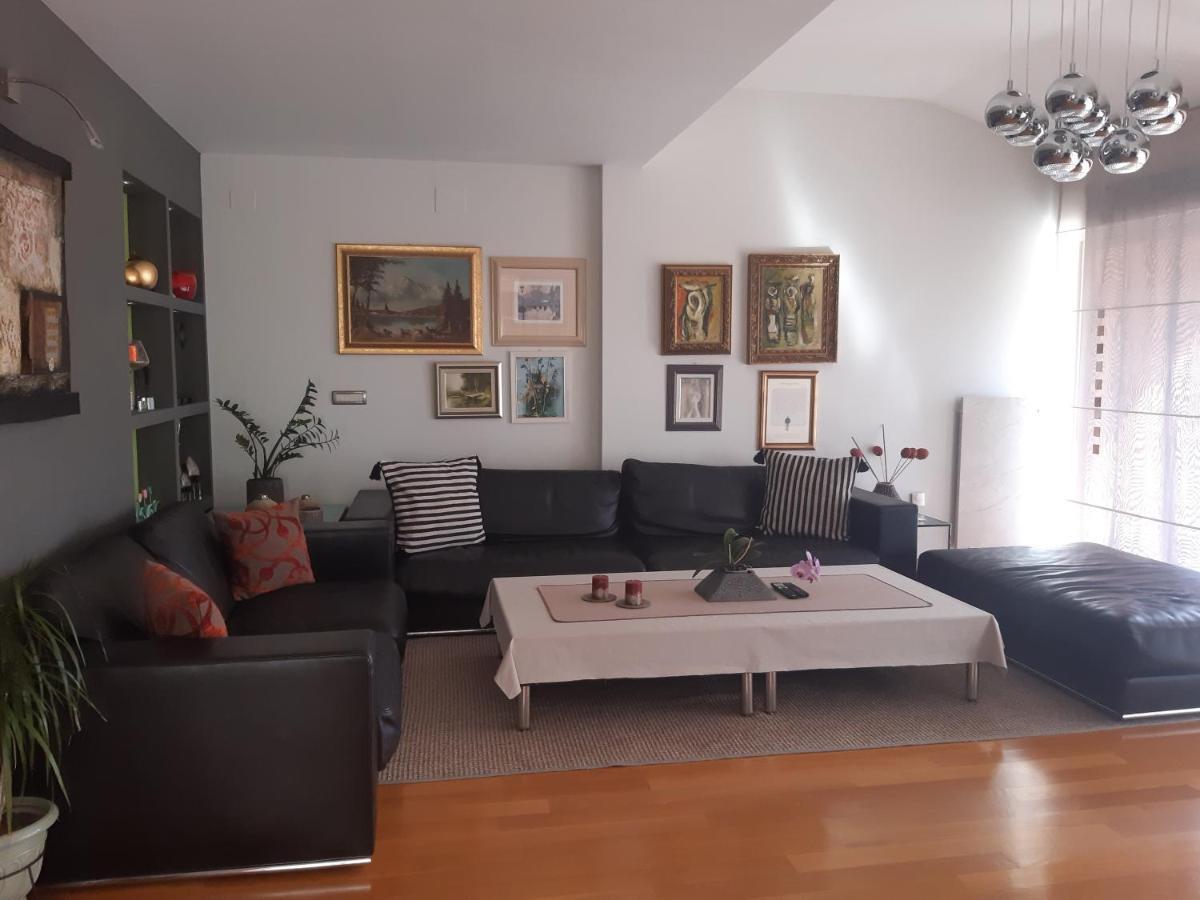 Apartments in Villa Azra Fiume Esterno foto