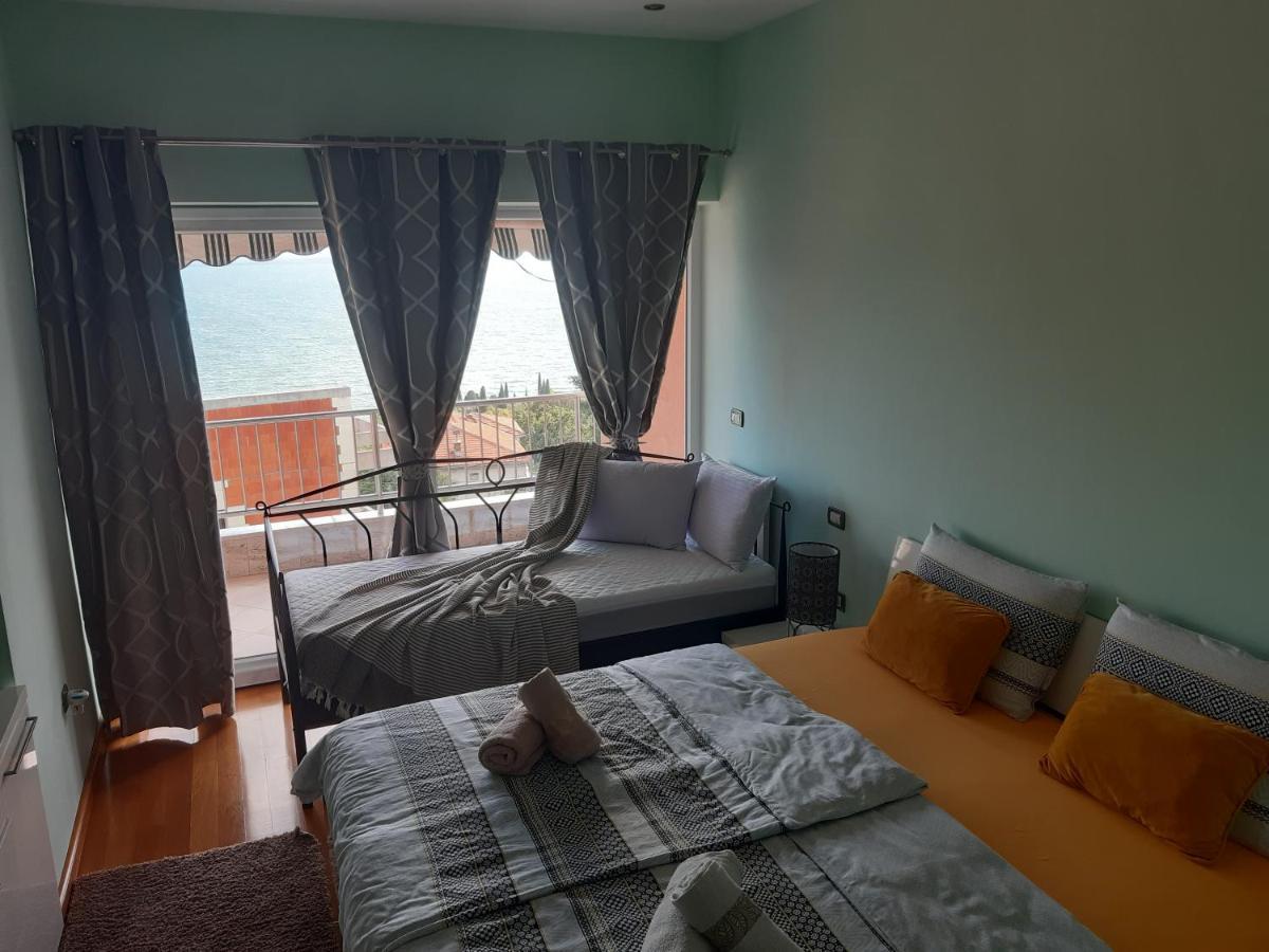 Apartments in Villa Azra Fiume Esterno foto