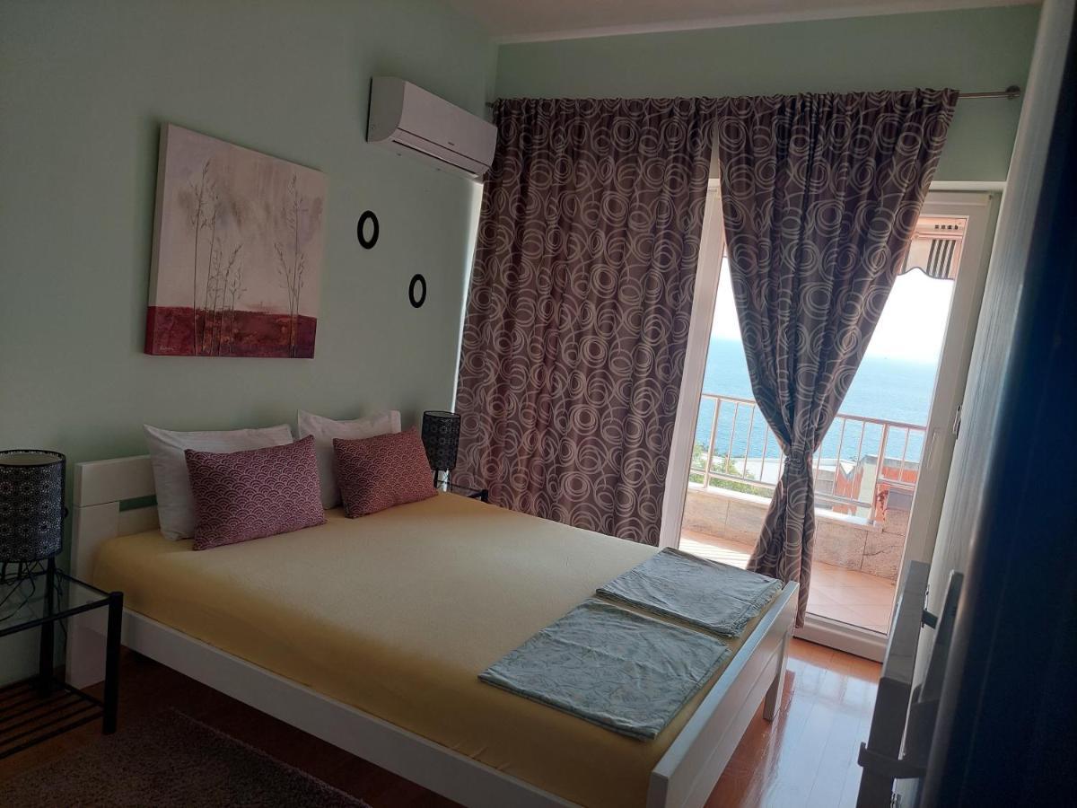 Apartments in Villa Azra Fiume Esterno foto