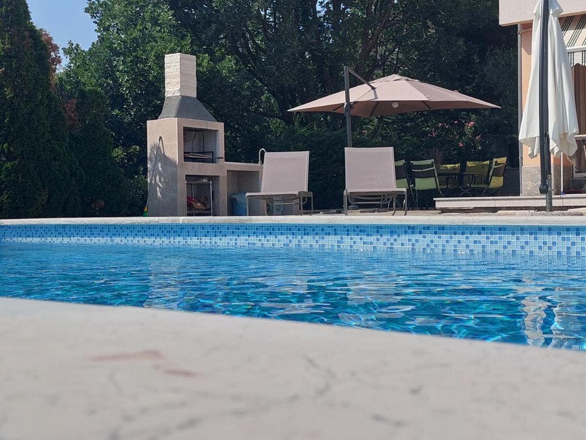 Apartments in Villa Azra Fiume Esterno foto
