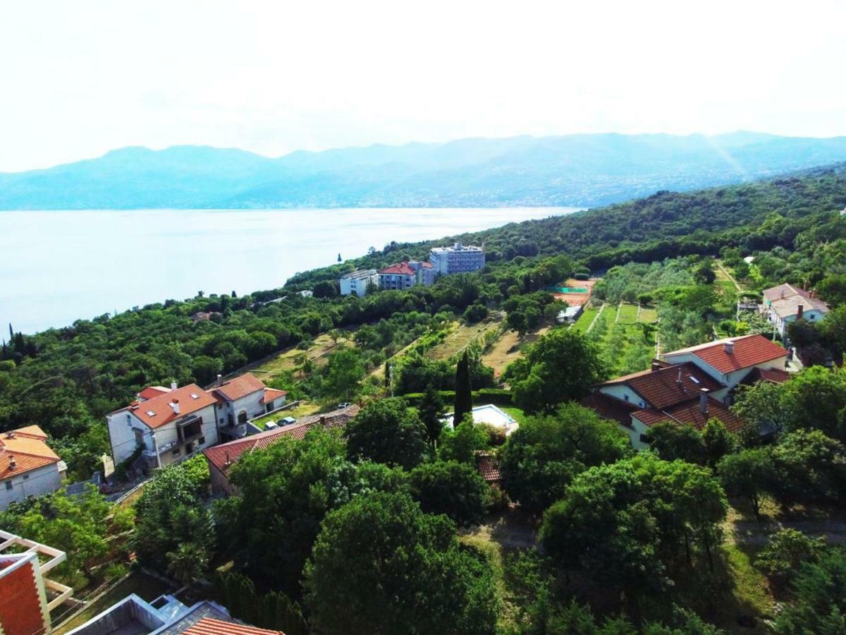 Apartments in Villa Azra Fiume Esterno foto