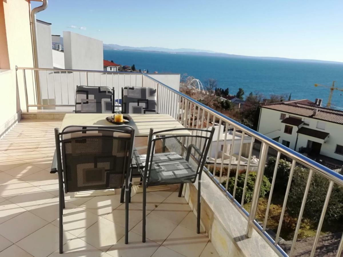 Apartments in Villa Azra Fiume Esterno foto