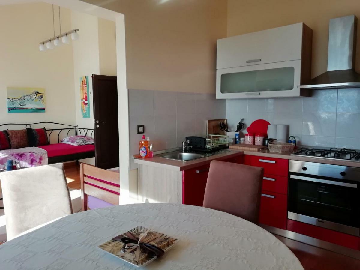 Apartments in Villa Azra Fiume Esterno foto