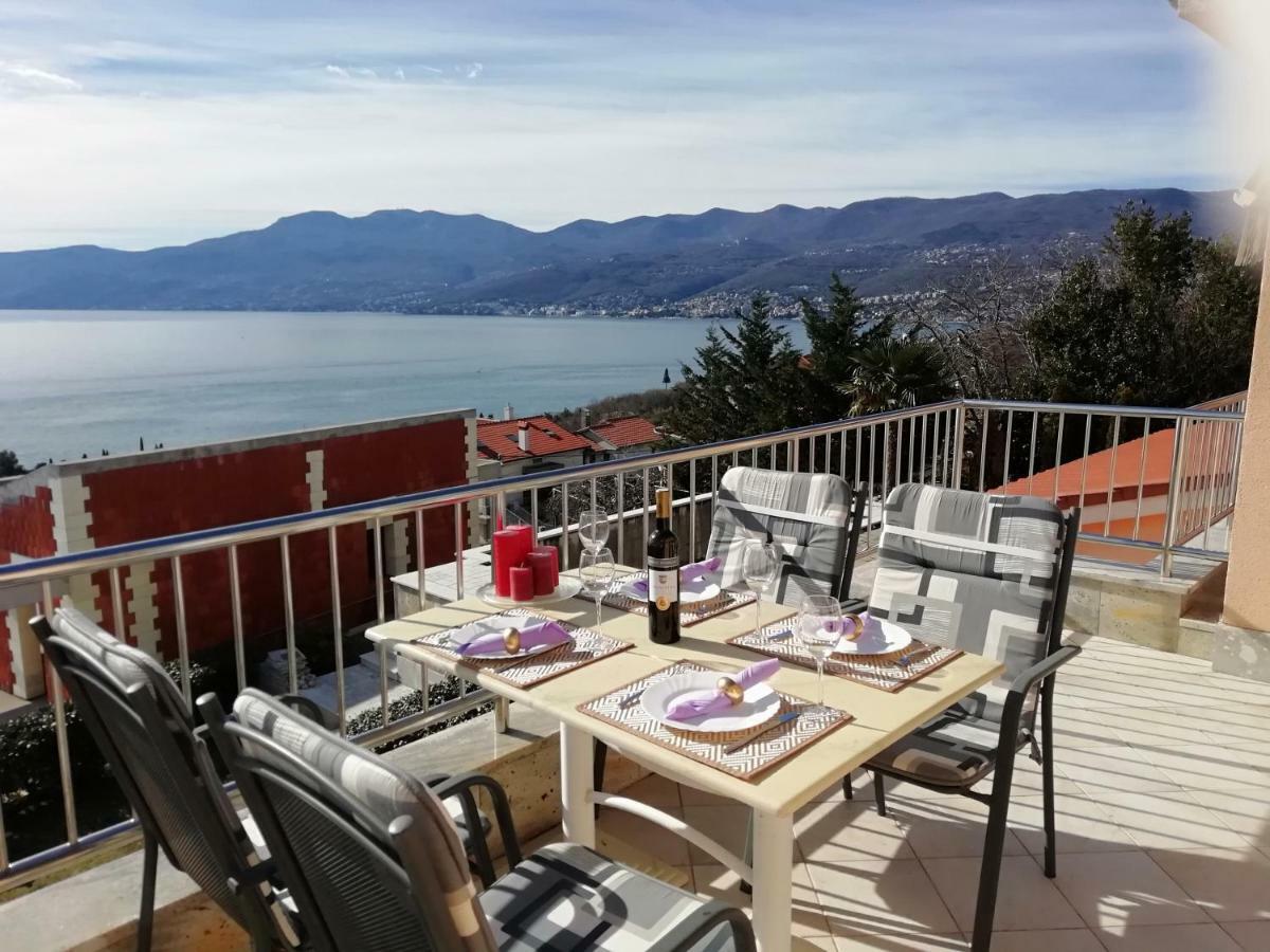 Apartments in Villa Azra Fiume Esterno foto